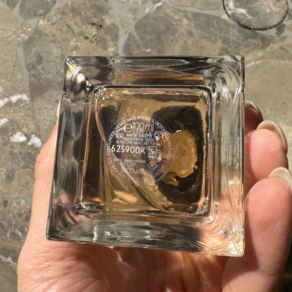 ARMANI Gardénia Antigua Eau de Toilette - Picture 3 of 5